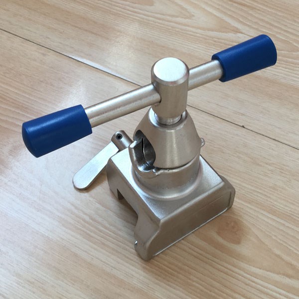Operating Table Clamps