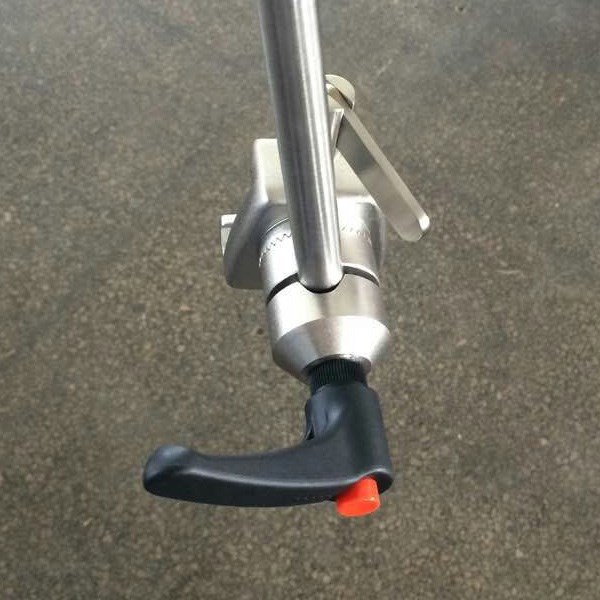 Universal Radial Setting Clamp for Round Bar